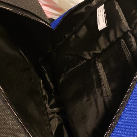 Backpack - Picture 5 of 6